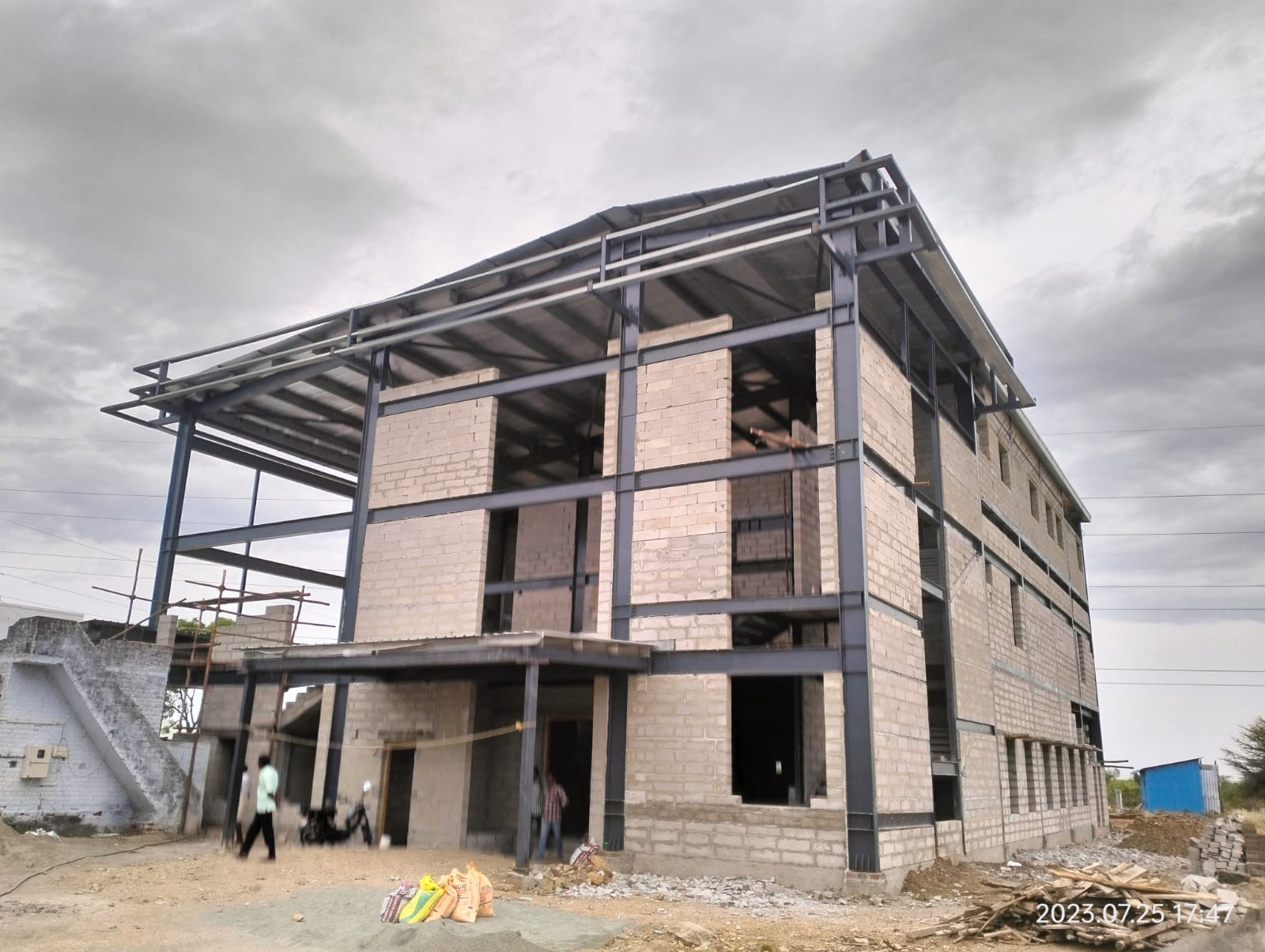 AAC block wall construction at an apartment project